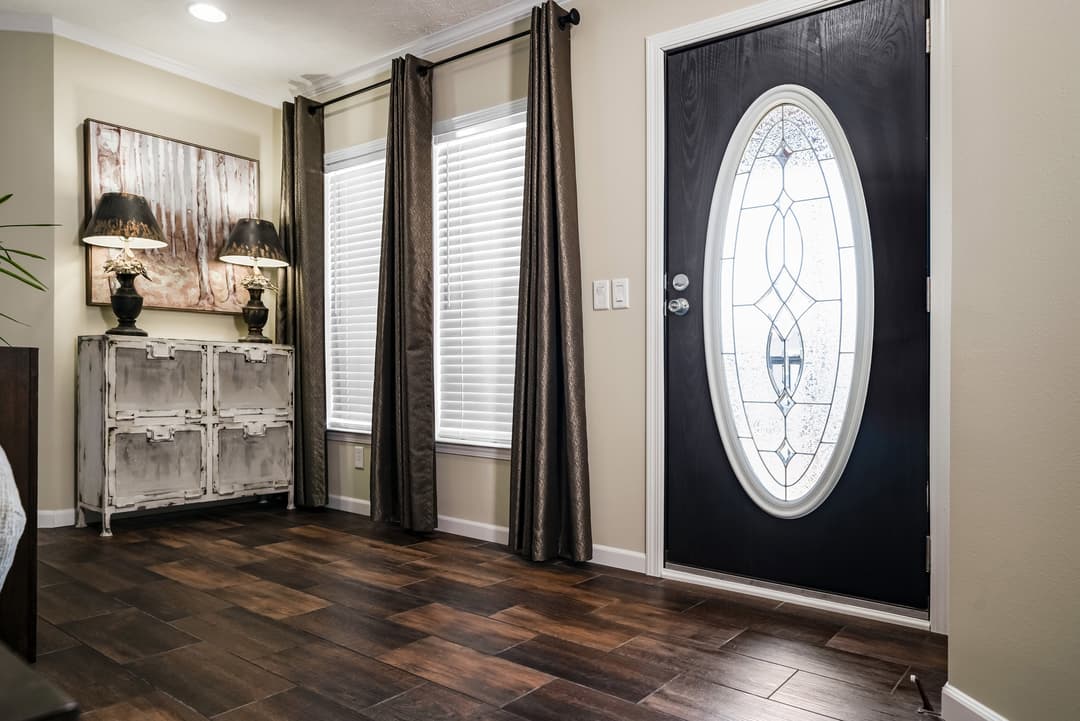 Kb-3244 interior home features