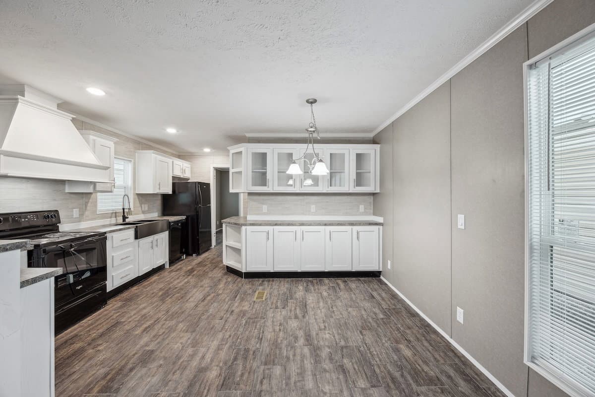 Md-102 kitchen home features