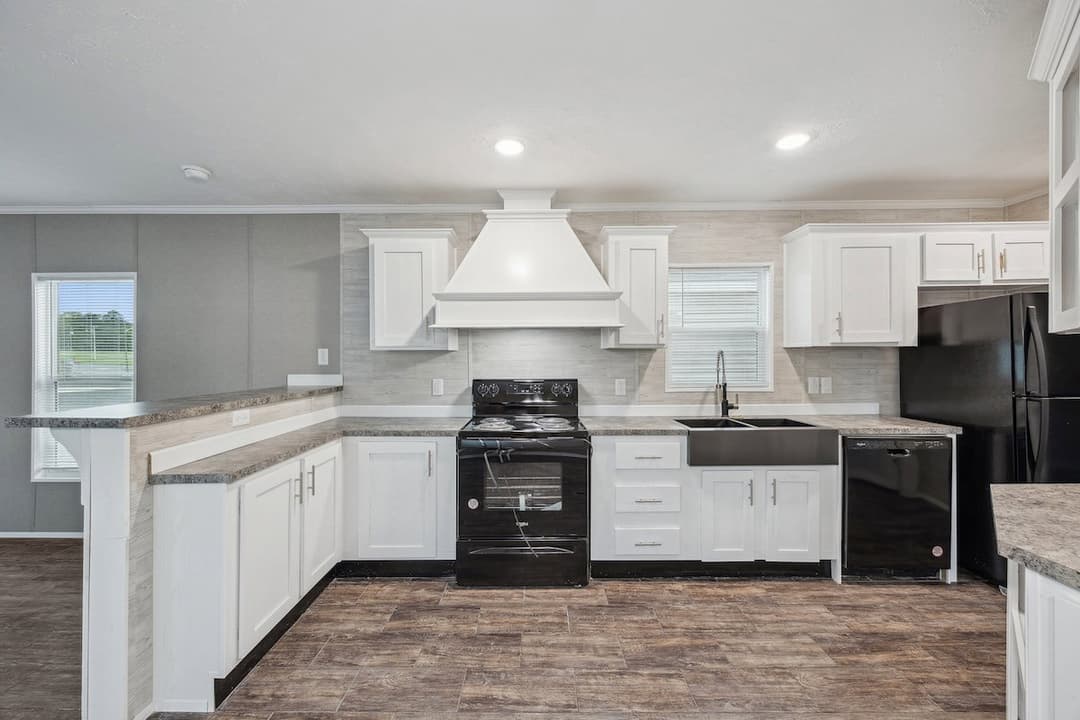 Md-102 kitchen home features